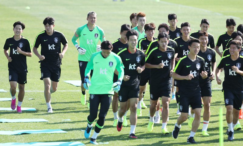 벤투호, 김신욱 활용법 찾을까?
