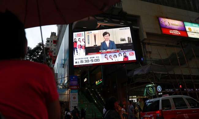 중·홍콩 ‘정치적 출구’ 모색…시위대 “5대 조건 수용돼야”