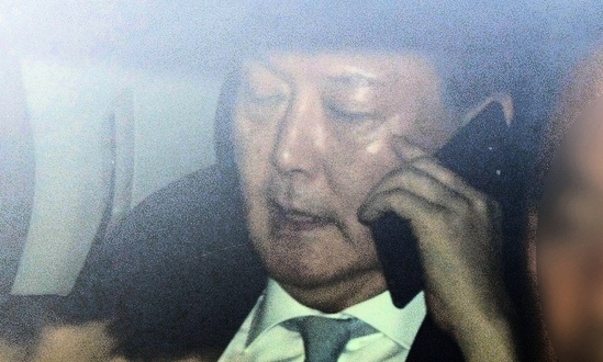 [사설] ‘5촌조카’ 귀국, 검찰 ‘정도 수사’로 의혹 규명하길