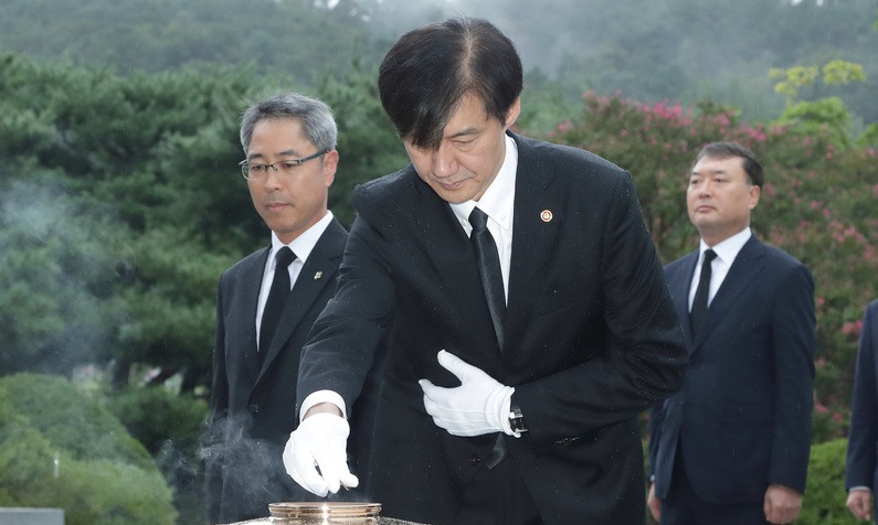 “조국 장관, 경제민주화 위한 상법개정·이재용 취업제한 해야”