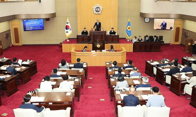 일본 전범기업 제품 구매 제한 조례 ‘눈칫밥’ 신세