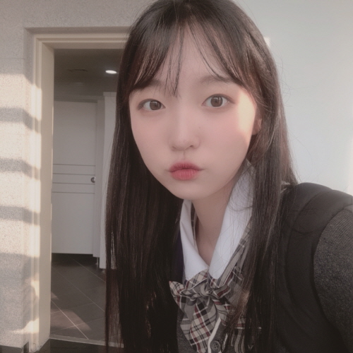예일디자인고등학교 문다희(3D공간제품디자인 2)