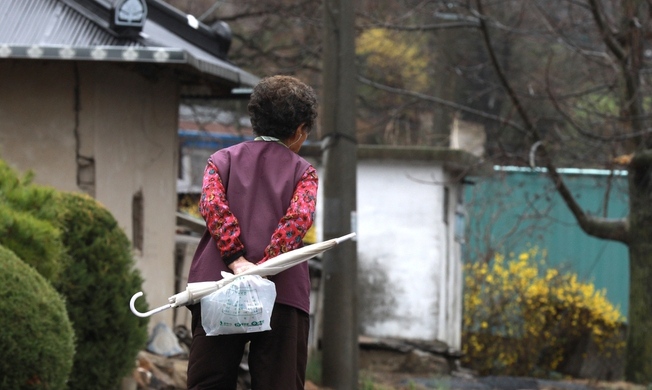 저소득층 43% ‘70살 이상 노인가구’