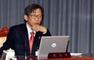 유홍준 청장 ‘외유성 해외출장’ 논란