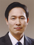 우상호 “호남패배 김종인 책임론 야박…중도 더 영입해야”