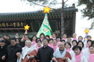 스님과 신부가 함께 부르는 성탄절 축하