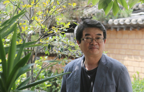 안도현 시인 “삼지연서 가져온 가문비 새싹 키우고 있죠”