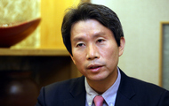 “계파·지역주의와 2 대 1로 싸움중…서민·중산층 위한 정당 확립할것”