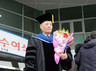 떠난 막내딸 그리움 달래려 도전해 ‘78살 박사모’