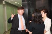 꽃 이름 모를땐 사진 찍어 앱 공유…5분 안에 집단지성이 알려줍니다