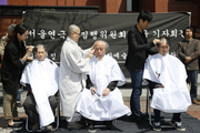 머리 깎은 ‘서울연극제’