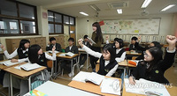 중학교 학급 1천681개 감소…‘콩나물 교실’은 언제 줄이나