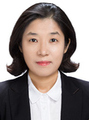  소녀들의 온라인 공간에 섣부른 해법 위험 