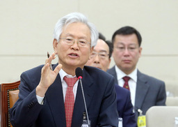 서울변회 “‘법원 좌경화 발언’ 고영주 이사장 사퇴해야”
