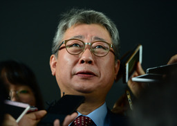 ‘청와대 문건유출’ 조응천 “박관천, 인간적으로 딱하다”