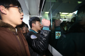 50일 단식 동국대 총학 부회장, 병원 실려가
