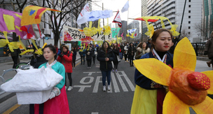 일본 “위안부 강제연행 증거 없다” ‘국가범죄’ 뒤집기 국제사회 여론전