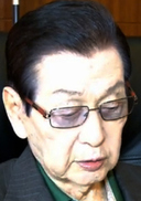 롯데 ‘신’의 지배구조 지분 0.1%로 ‘황제경영’