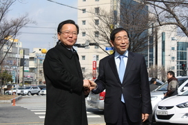 김부겸 찾아 대구 간 박원순