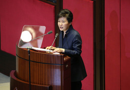 박 대통령, 대북강경책 비판을 ‘내부 분열’ 내몰아