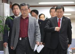 [사설 속으로] 한겨레·중앙일보, ‘새누리당 공천 갈등’ 사설 비교해보기