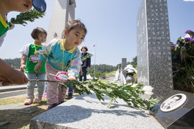 “한국 극우세력들, 윤상원 최후까지 완벽한 사실 왜곡”