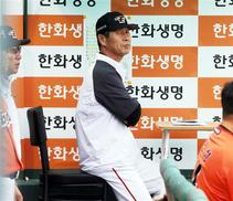 한화, 김성근 감독 전격 경질