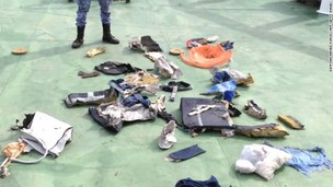 이집트 여객기 추락 직전 연기나고 창문 결함