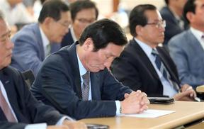 개성공단기업, 정부 지원대책 거부 “방북 신청”