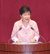박 대통령 “국회와 적극 소통…노동개혁 조속 마무리를”