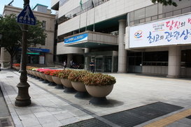 대구시청 앞 광장  ‘집회·시위 청정구역’ 지정 논란
