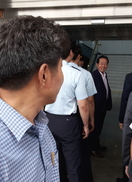 홍준표, 단식농성 도의원에 ‘쓰레기’ 막말 논란