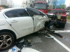 정지신호 무시하고 해운대 횡단보도 질주…보행자 3명 덮쳐