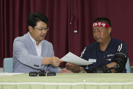 갑을오토텍, 중재 나선 아산시장 문전박대