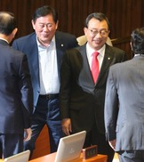 청문회 증인 피한 최경환 “해운대란, 포퓰리즘 정치문화가 해결 막아”