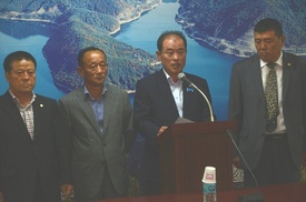 이완영 “좌파종북 세력이 사드 반대” 발언에 전 새누리 성주군의원 ‘발끈’