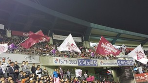 넥센의 ‘깃발 응원’은 왜 8회에 멈췄나