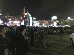 부산 시민들 “박근혜 하야, 물대포 사죄” 한목소리