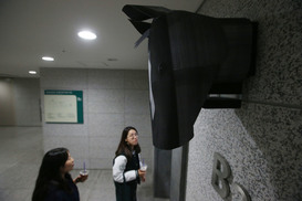 K재단 ’5대거점 체육사업’ 기획 사흘만에… 문체부, ’꼭 닮은 연구’ 이대 김경숙 교수에 맡겨
