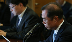 청와대는 언급 없는데 김병준 “내치 전담”…셀프 책임총리