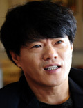 [세상 읽기] 환란의 쓰레기더미에서 피어나는 꽃 / 박구용
