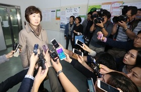 [단독] 이대 관계자 “학교가 정유라 특혜 학칙 추가해 내려보내”