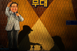 [탁기형의 생각이 있는 풍경] 막장 무대