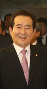 정세균 국회의장, 국회 청소노동자 직접고용 예산 확보 