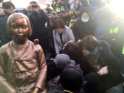 일본대사 귀국에 ‘갈 테면 가라’…시민단체, 강경대응 주문