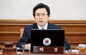 황교안의 ‘뜬금포’…“가짜뉴스 큰 문제, 강력대응”