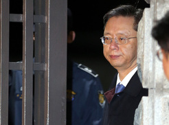 [단독] 우병우, 6일 오전 피의자신분 소환 방침