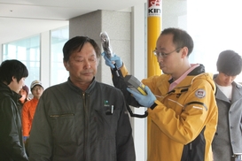 방사선 작업자 한도선량 24배 피폭돼 난치병 걸려