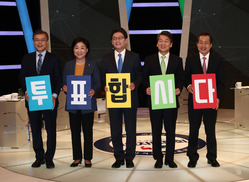 ‘투대문’ ‘홍찍문’ ‘문안홍’ ‘심알찍’ ‘유찍유’…표심 흔드는 ‘신조어’ 