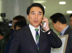 문 대통령, 청와대 대변인에 박수현 전 의원 임명